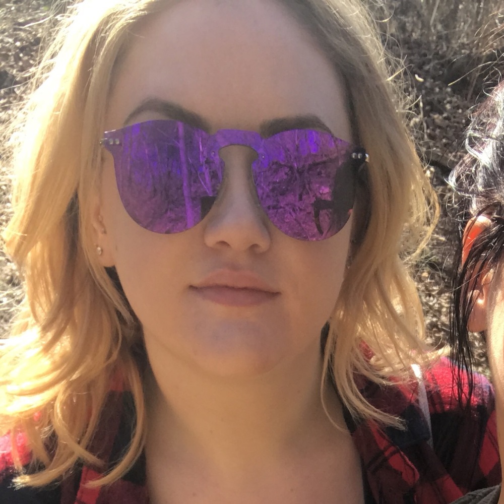 Meet your Posher, Abby